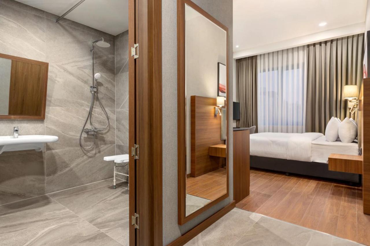 Ramada By Wyndham Adiyaman Hotel Buitenkant foto
