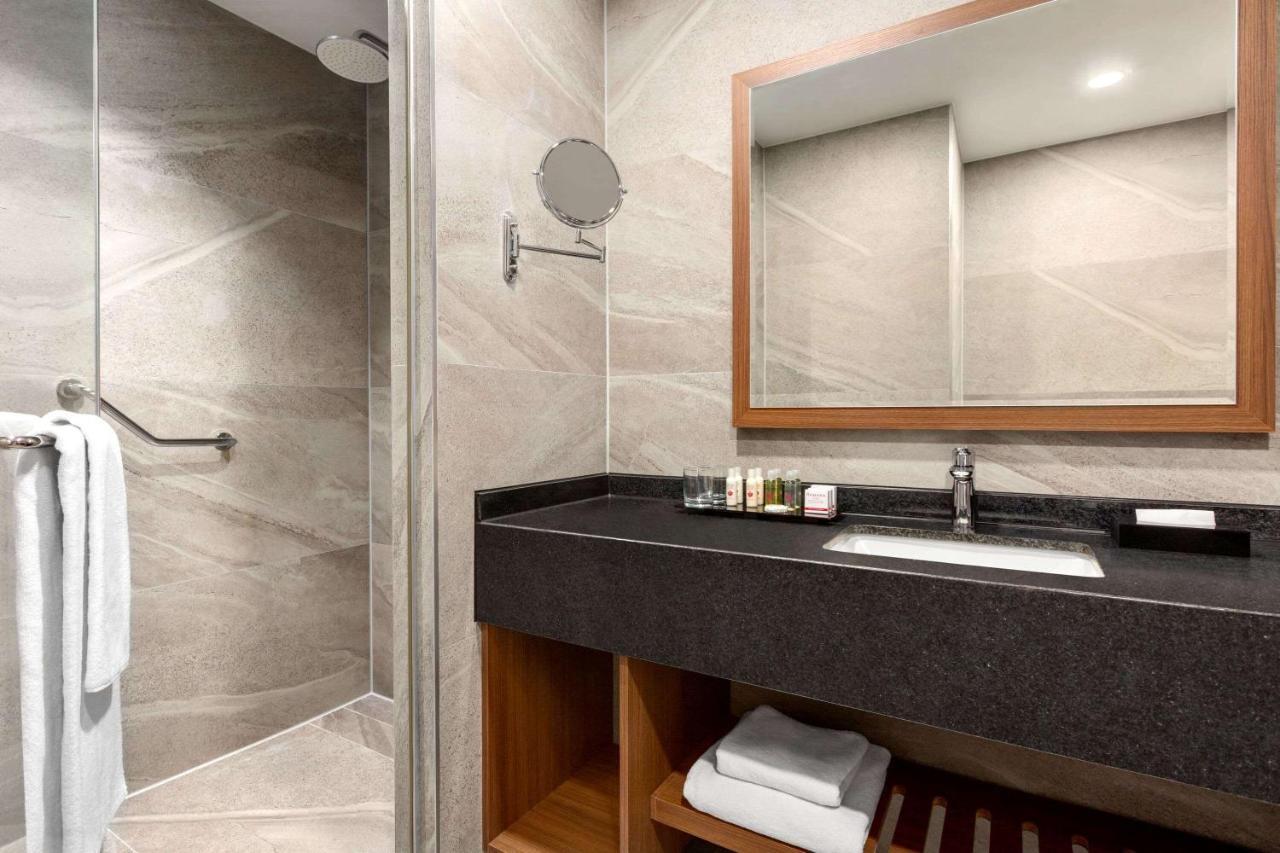 Ramada By Wyndham Adiyaman Hotel Buitenkant foto