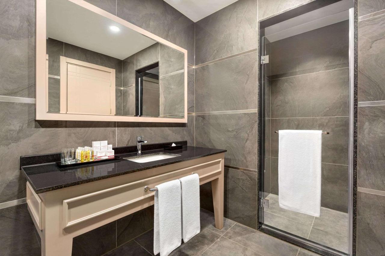 Ramada By Wyndham Adiyaman Hotel Buitenkant foto
