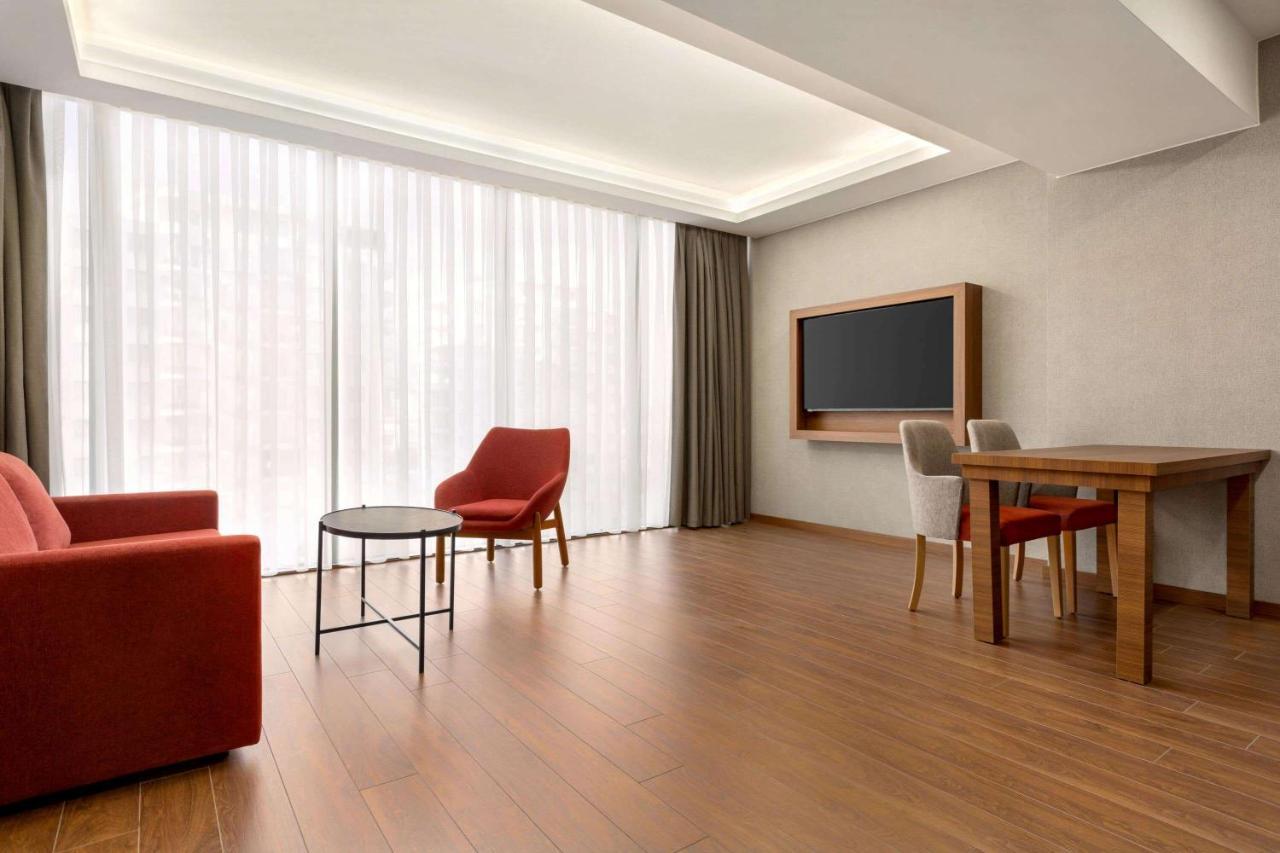 Ramada By Wyndham Adiyaman Hotel Buitenkant foto